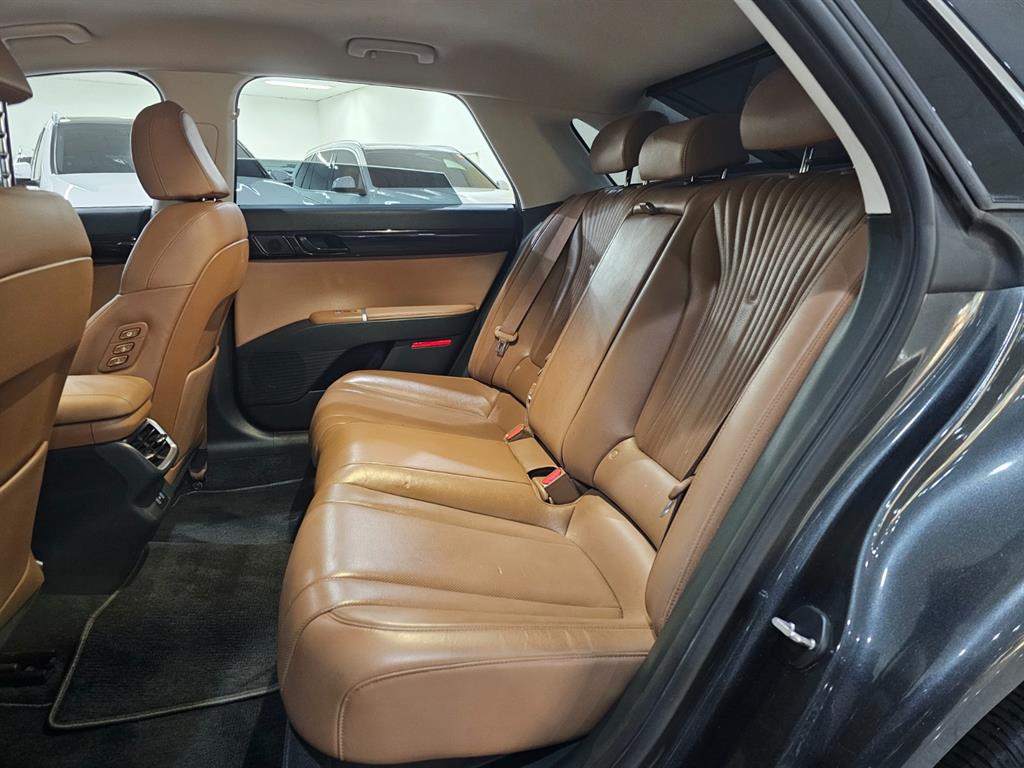 HYUNDAI Grandeur - Vista 11