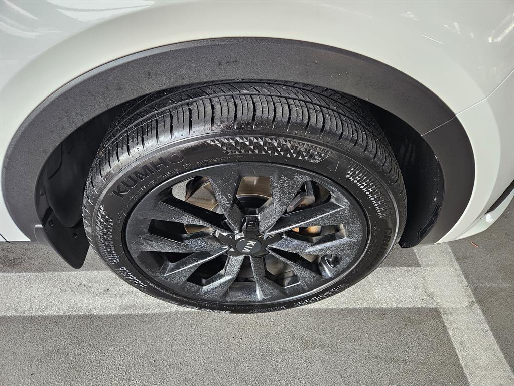 KIA Sorento - Vista 8