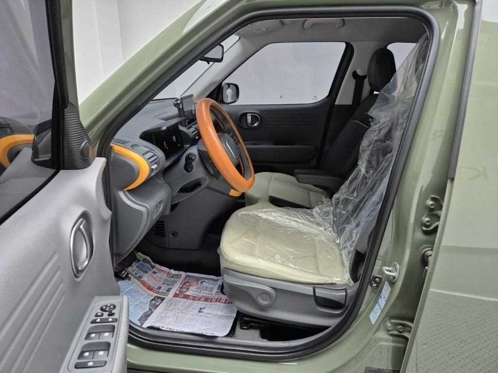 HYUNDAI Casper - Vista 11