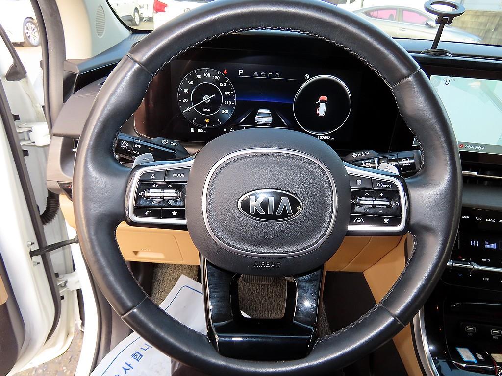 KIA Carnival - Vista 9