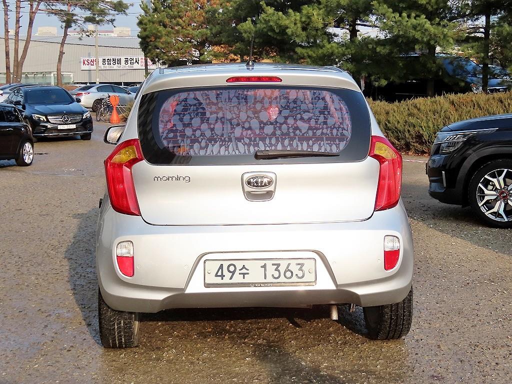 KIA Morning - Vista 4