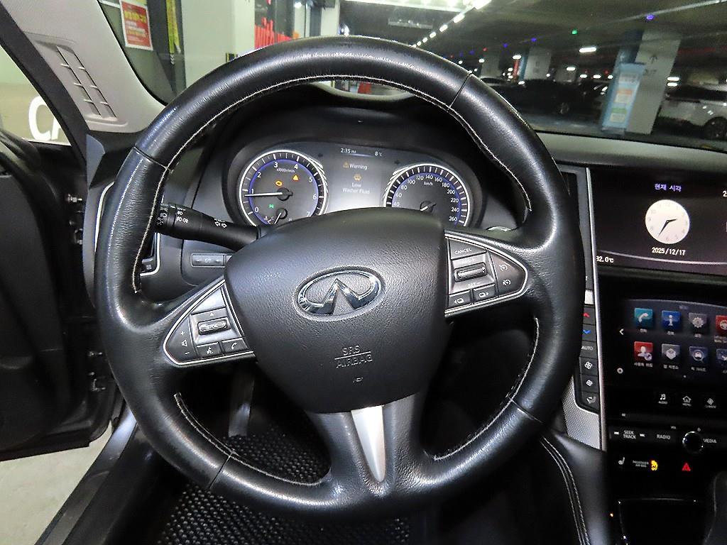 Infiniti Q - Vista 8