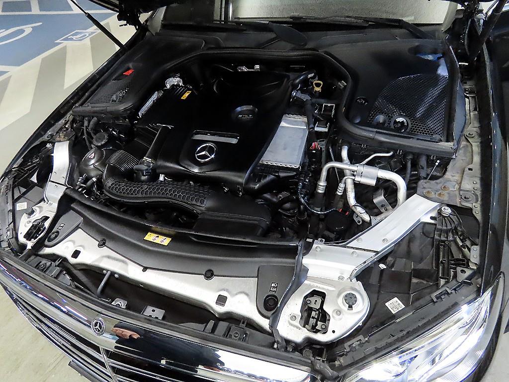 Mercedes Benz E class 2019 Negro - Importación desde Corea - HF Imports Iquique - Foto 19