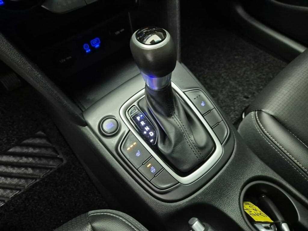 HYUNDAI Kona - Vista 8