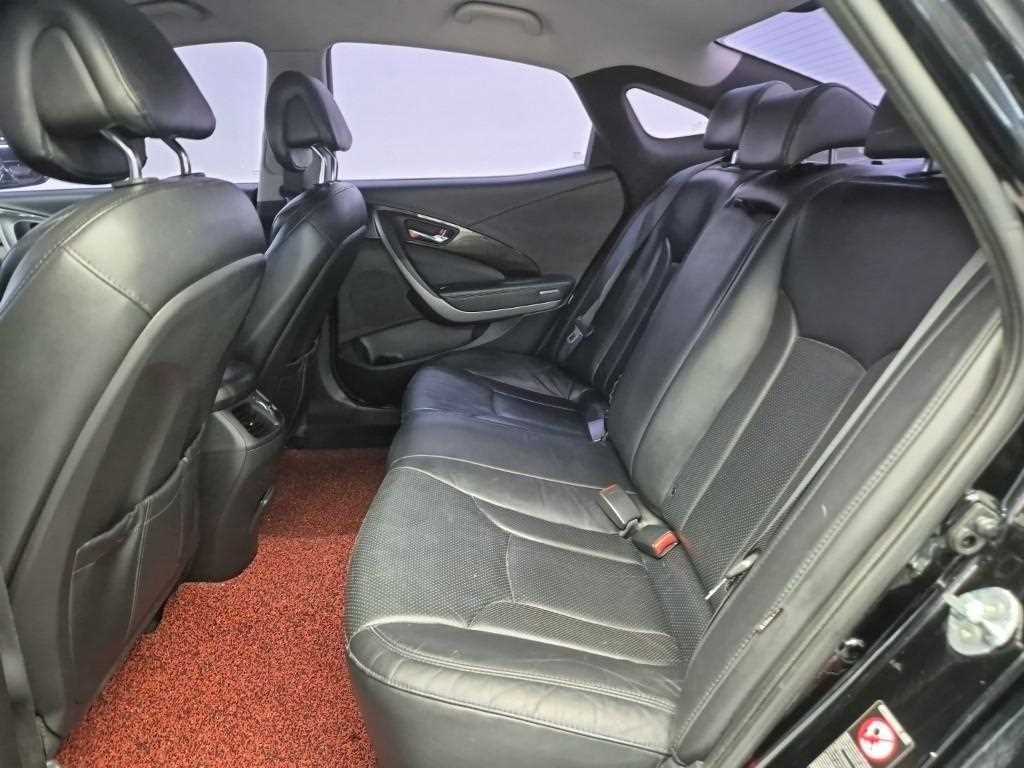 HYUNDAI Grandeur - Vista 12