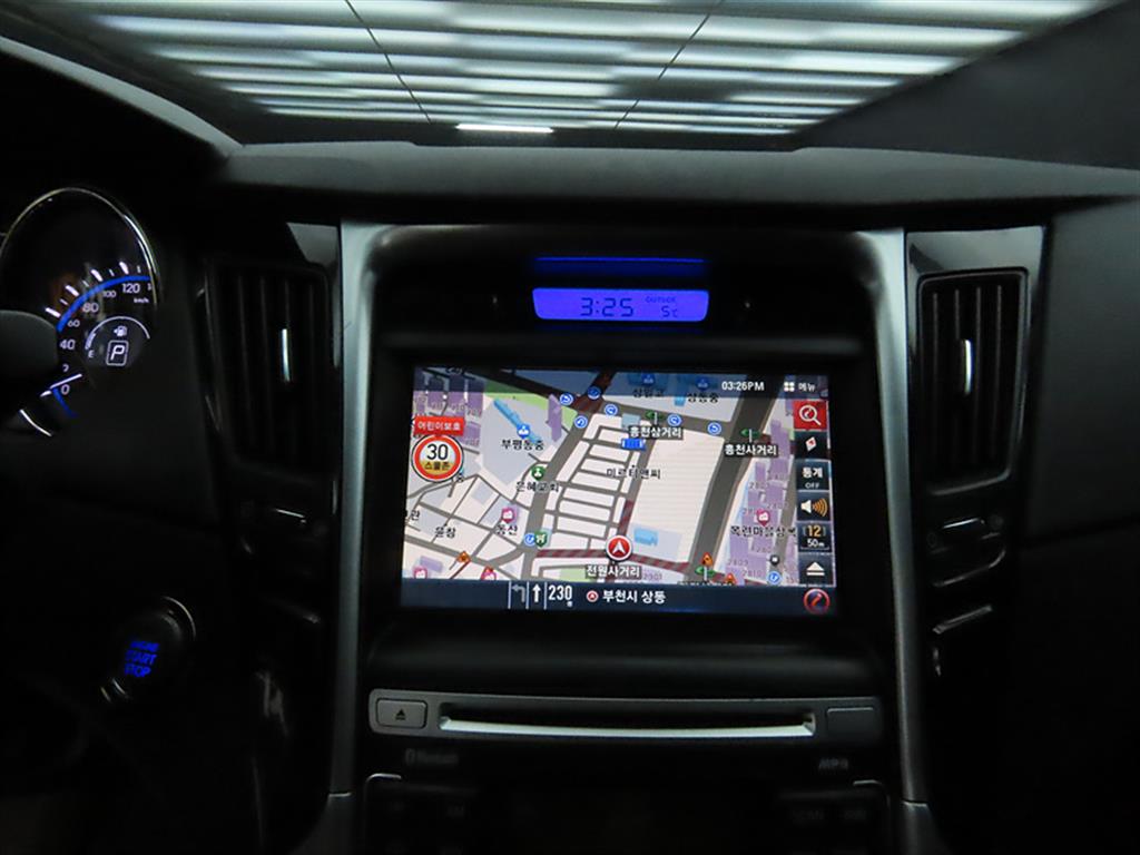 HYUNDAI Sonata 2012 Blanco - Importación desde Corea - HF Imports Iquique - Foto 17