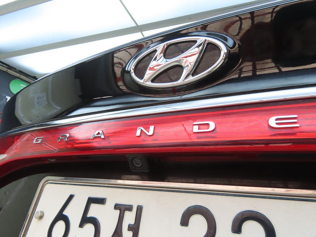 HYUNDAI Grandeur 2015 Negro - Importación desde Corea - HF Imports Iquique - Foto 17