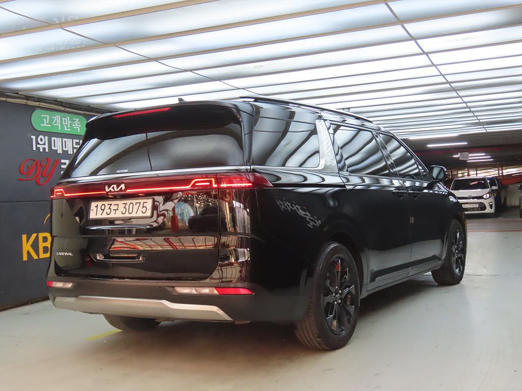 KIA Carnival - Vista 4