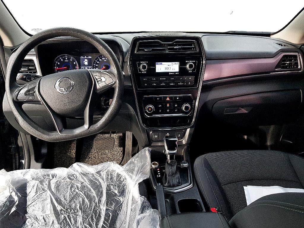 Ssangyong Tivoli - Vista 5