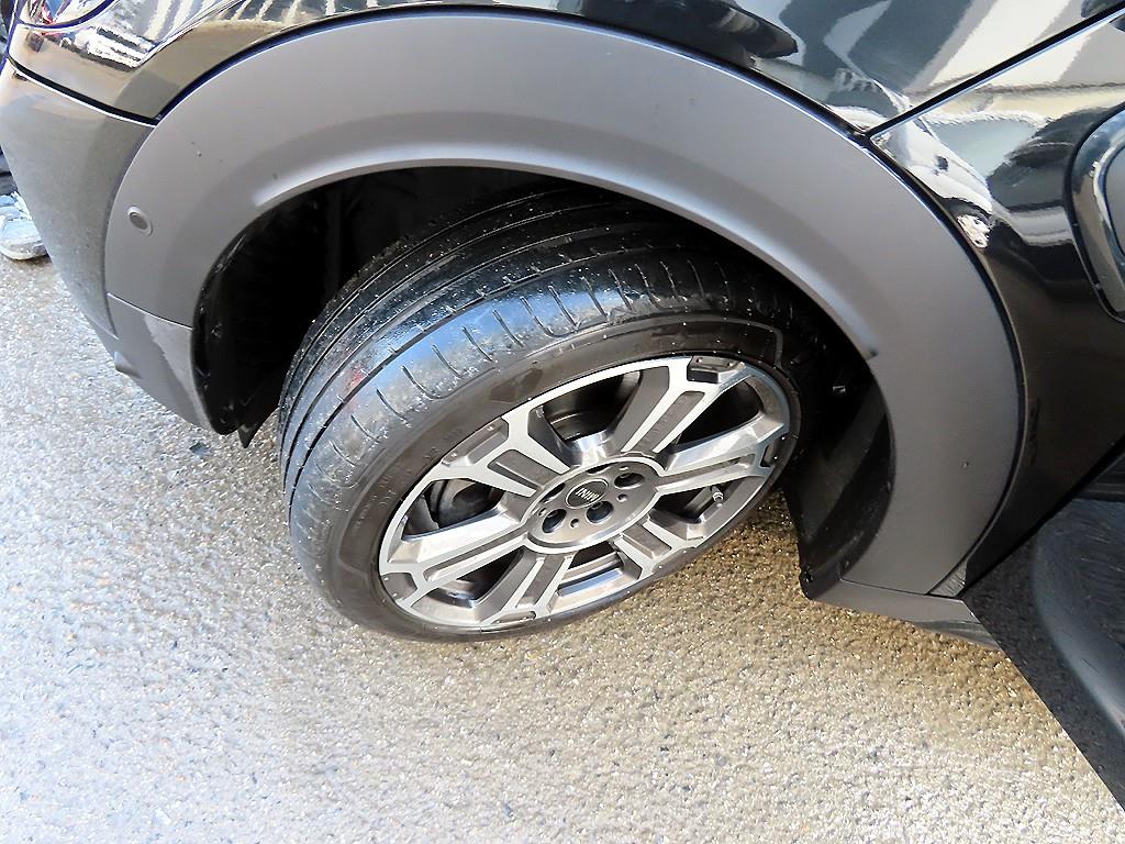 Mini Countryman 2023 Negro - Importación desde Corea - HF Imports Iquique - Foto 20