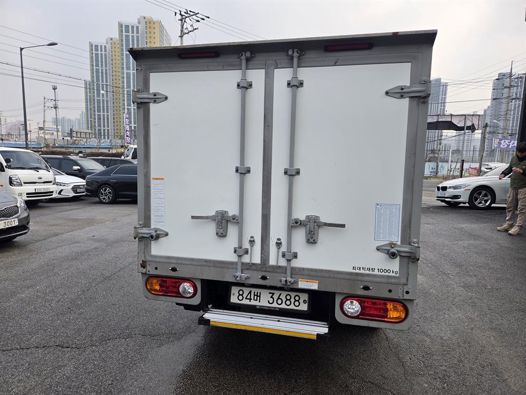 Small Truck Freezer Box(Low Deck) - Vista 4