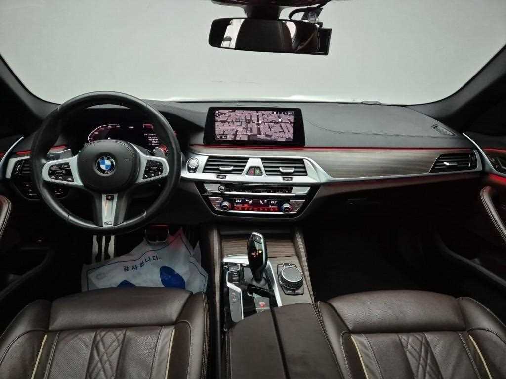 BMW 5 Series - Vista 7