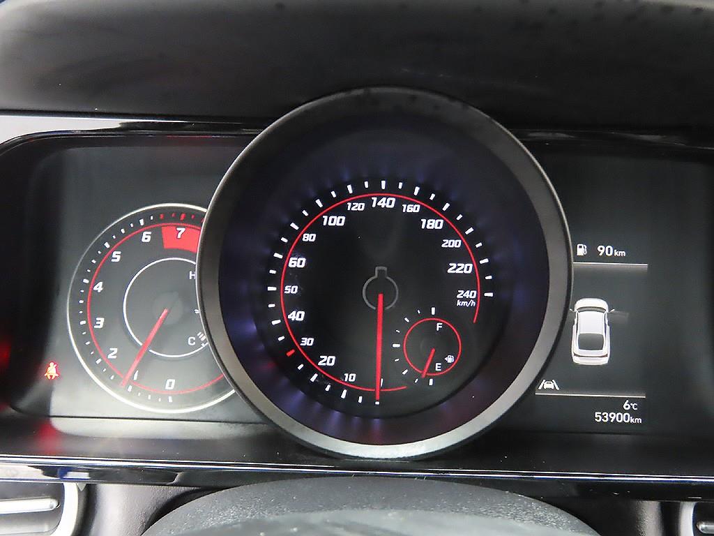 HYUNDAI Avante - Vista 11