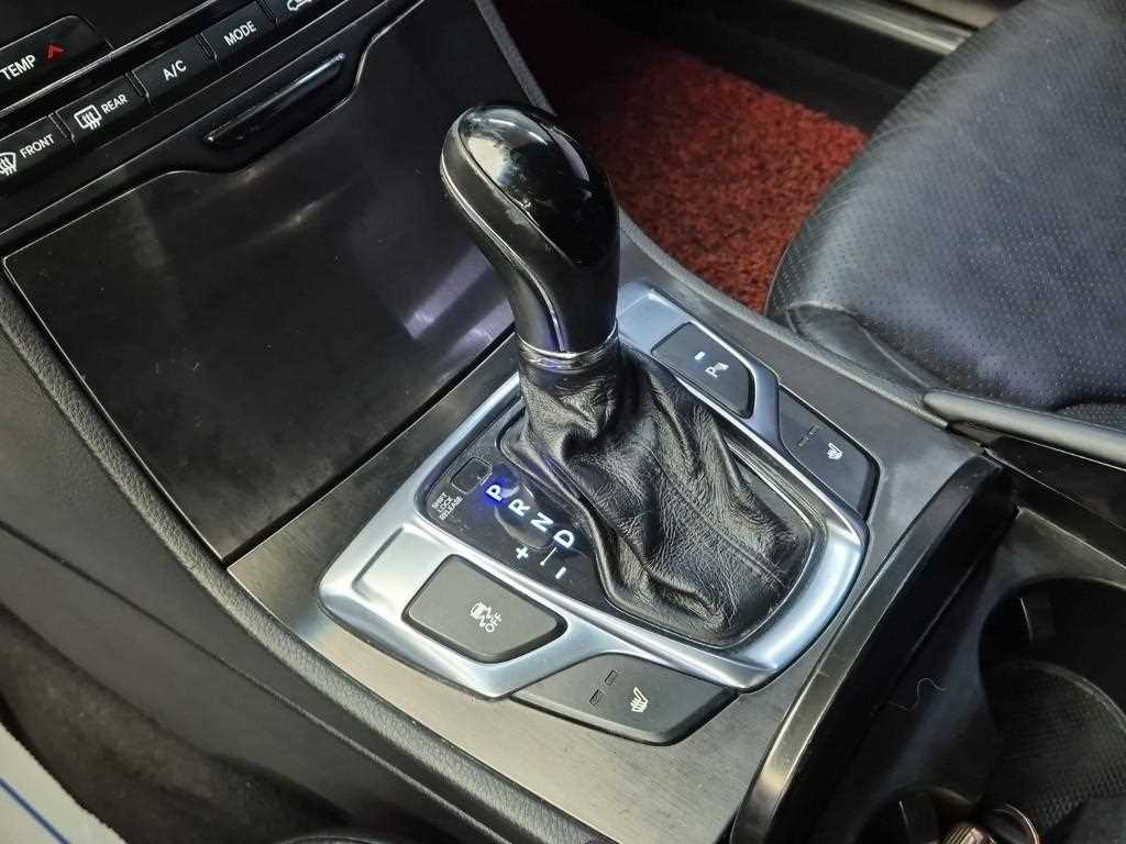 HYUNDAI Grandeur 2015 Negro - Importación desde Corea - HF Imports Iquique - Foto 14