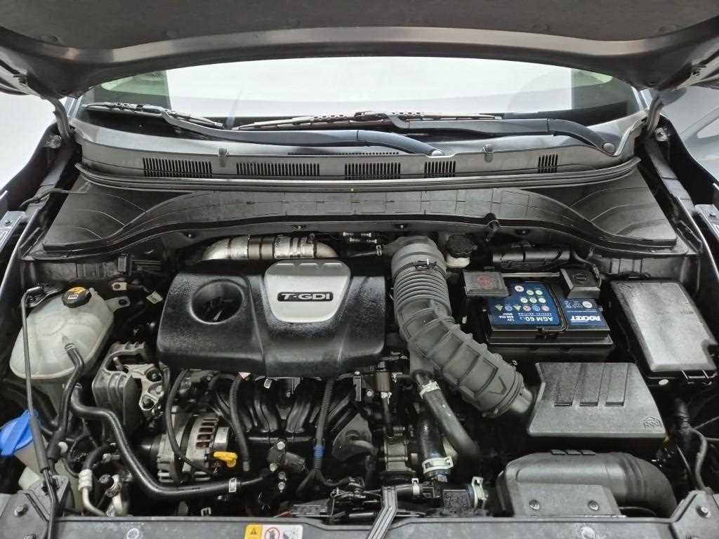 HYUNDAI Kona - Vista 5