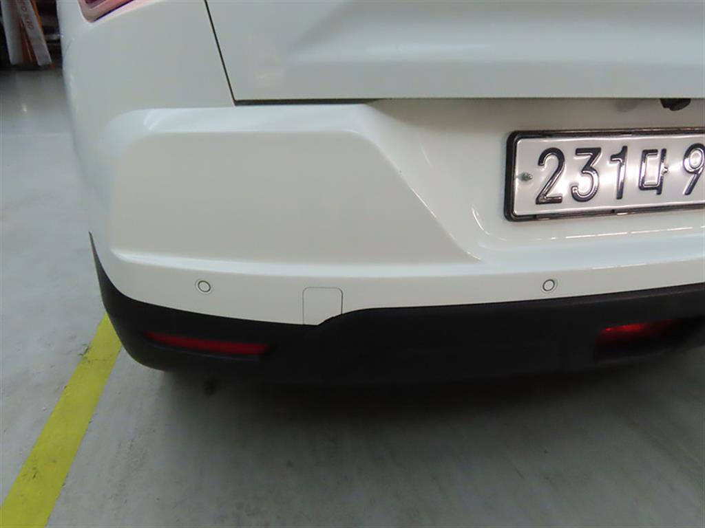 Ssangyong Tivoli 2022 Blanco - Importación desde Corea - HF Imports Iquique - Foto 18