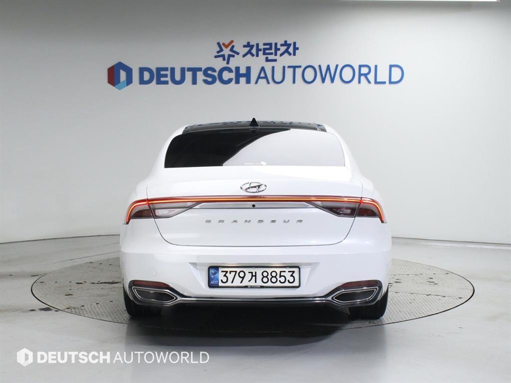 HYUNDAI Grandeur - Vista 4