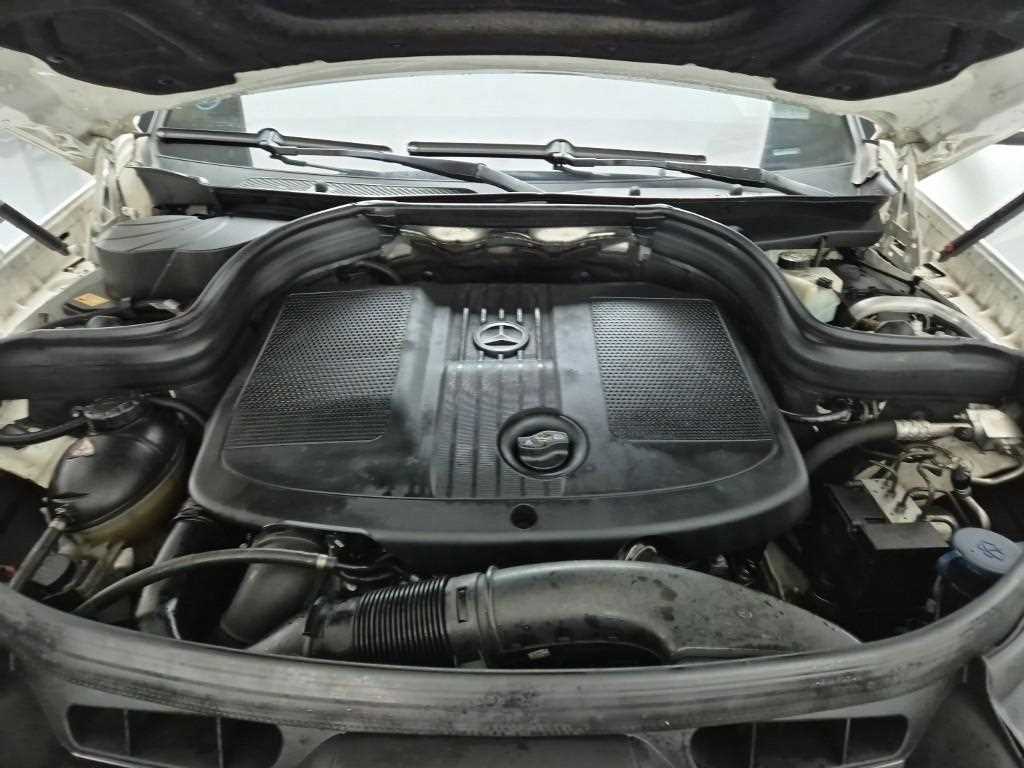 Mercedes Benz GLK Class - Vista 5