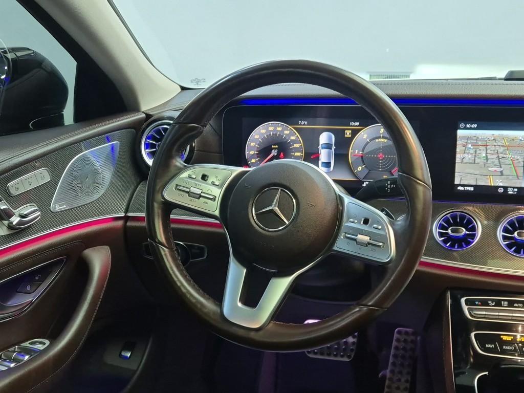 Mercedes Benz CLS Class - Vista 9