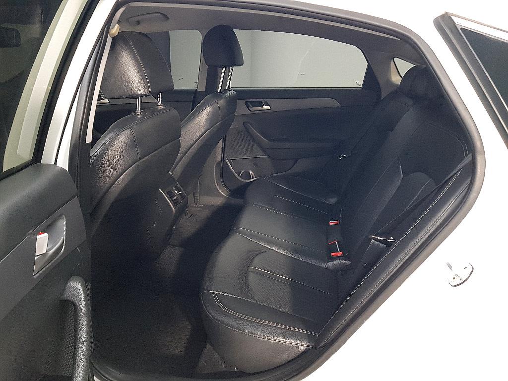 HYUNDAI Sonata - Vista 9