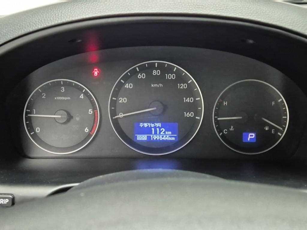 HYUNDAI Starex - Vista 6