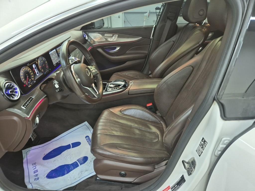 Mercedes Benz CLS Class - Vista 11