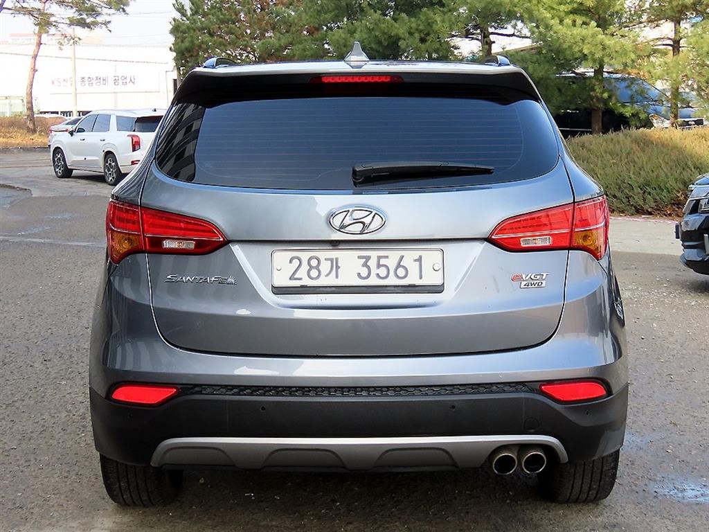 HYUNDAI Santa Fe - Vista 4