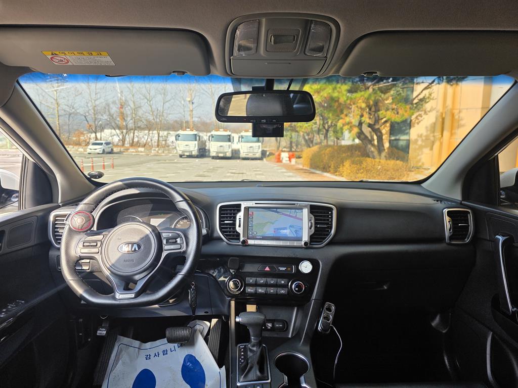 KIA Sportage - Vista 8