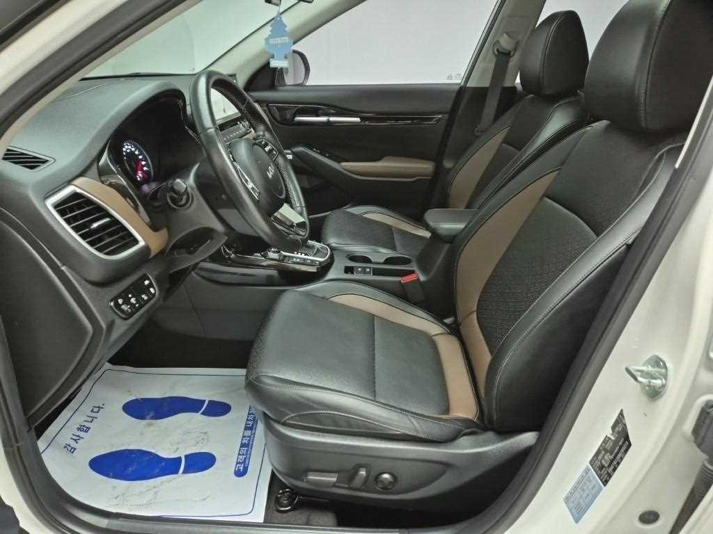 KIA Seltos - Vista 11