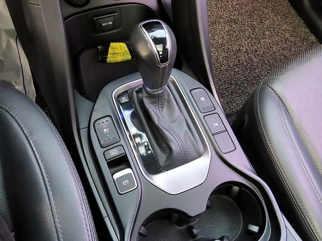 HYUNDAI Santa Fe - Vista 10