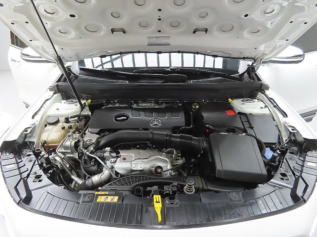 Mercedes Benz GLB Class 2021 Blanco - Importación desde Corea - HF Imports Iquique - Foto 7