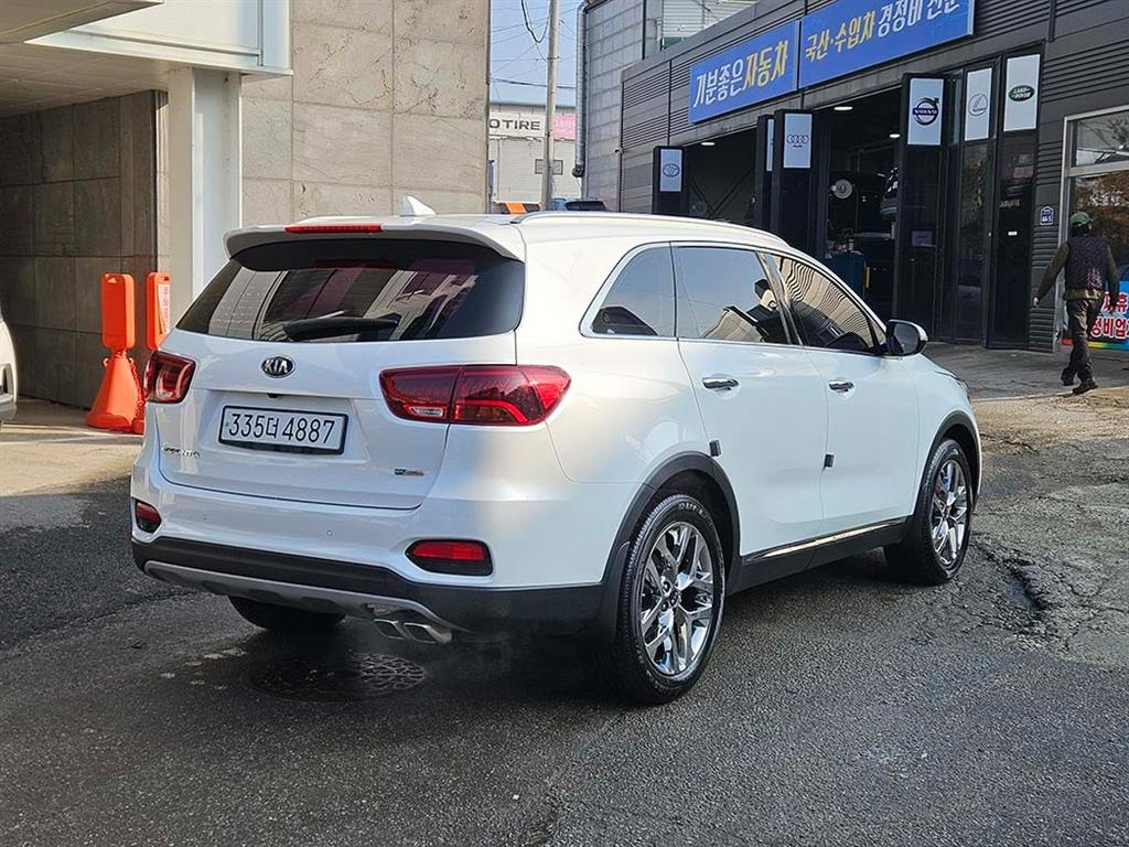 KIA Sorento - Vista 4