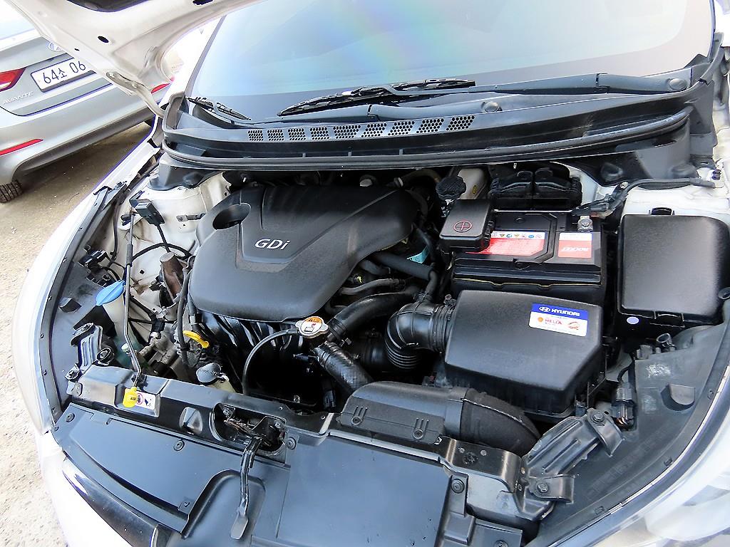 HYUNDAI Avante 2014 Blanco - Importación desde Corea - HF Imports Iquique - Foto 19