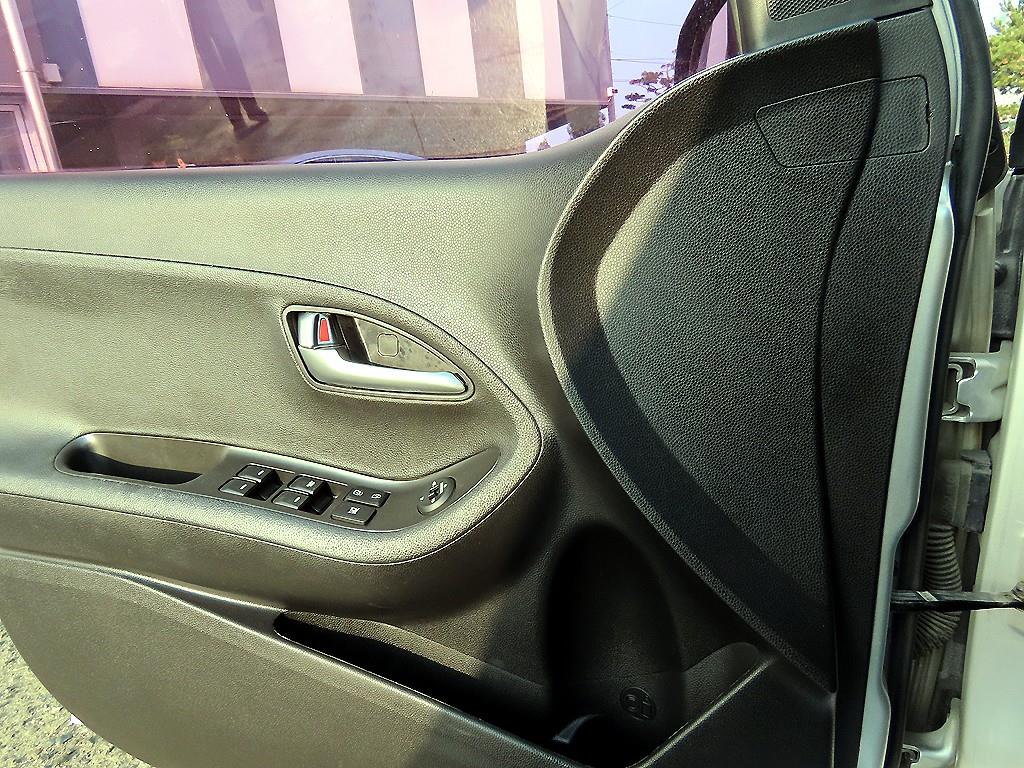 KIA Morning - Vista 11