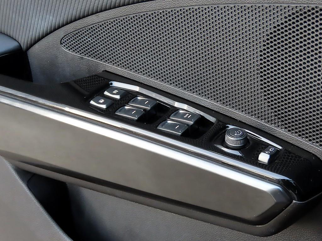 Ssangyong Tivoli - Vista 11