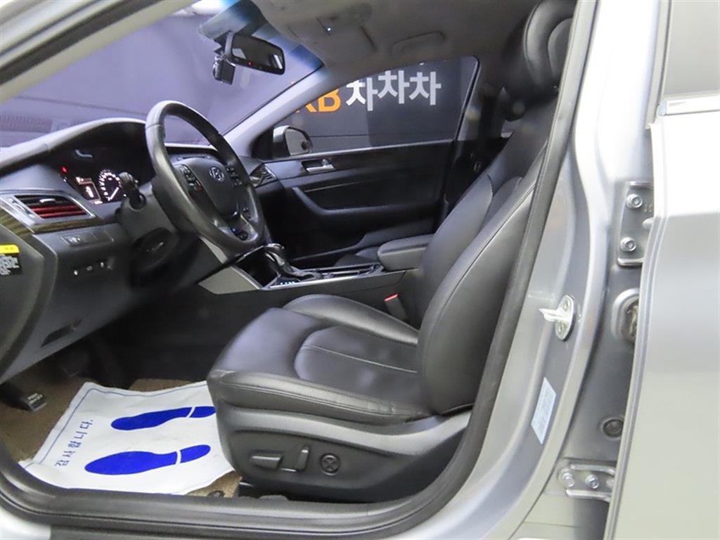 HYUNDAI Sonata - Vista 5