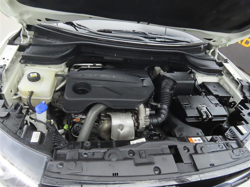 Ssangyong Tivoli 2022 Blanco - Importación desde Corea - HF Imports Iquique - Foto 19