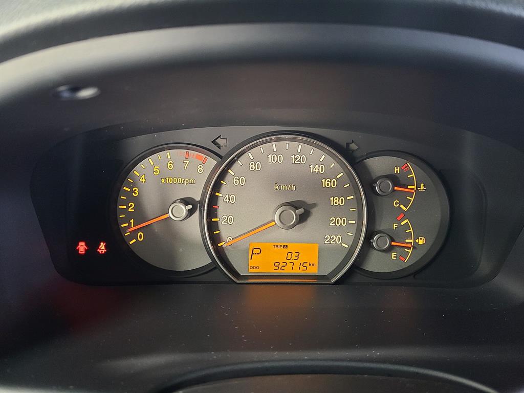 KIA Carens - Vista 6