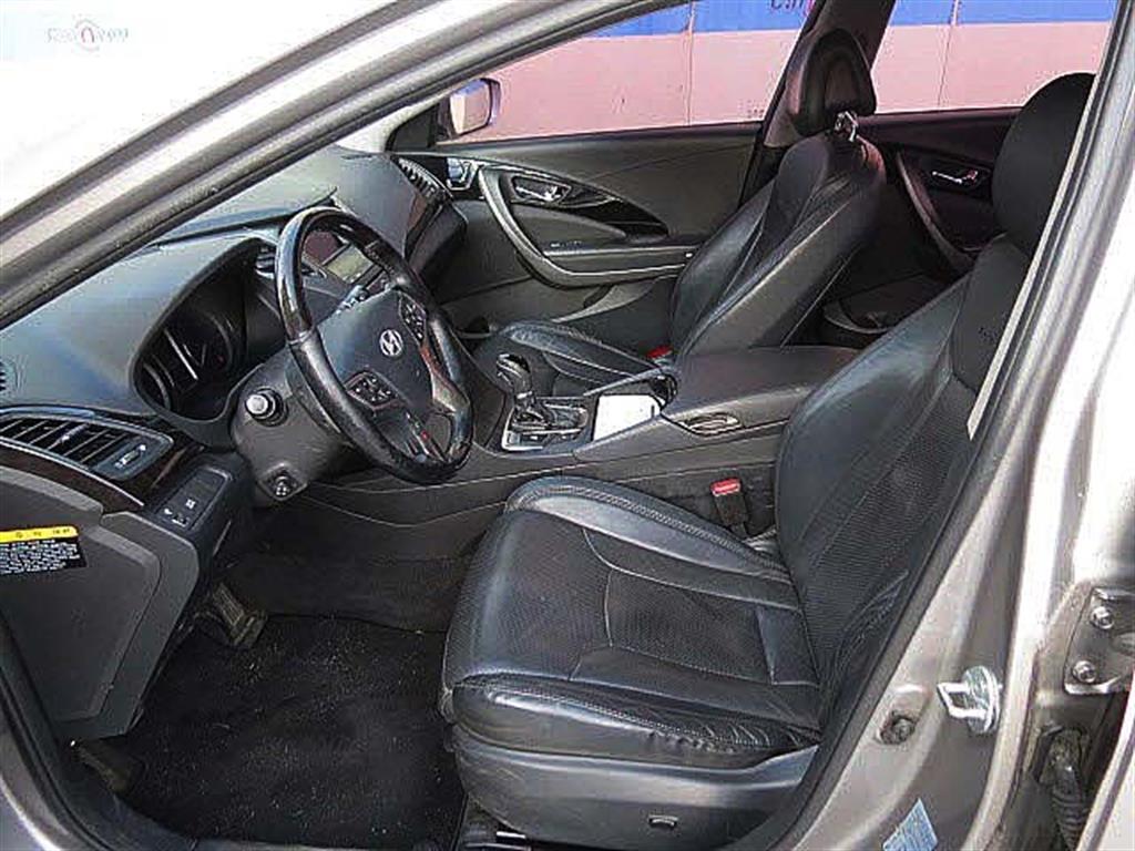 HYUNDAI Grandeur - Vista 11