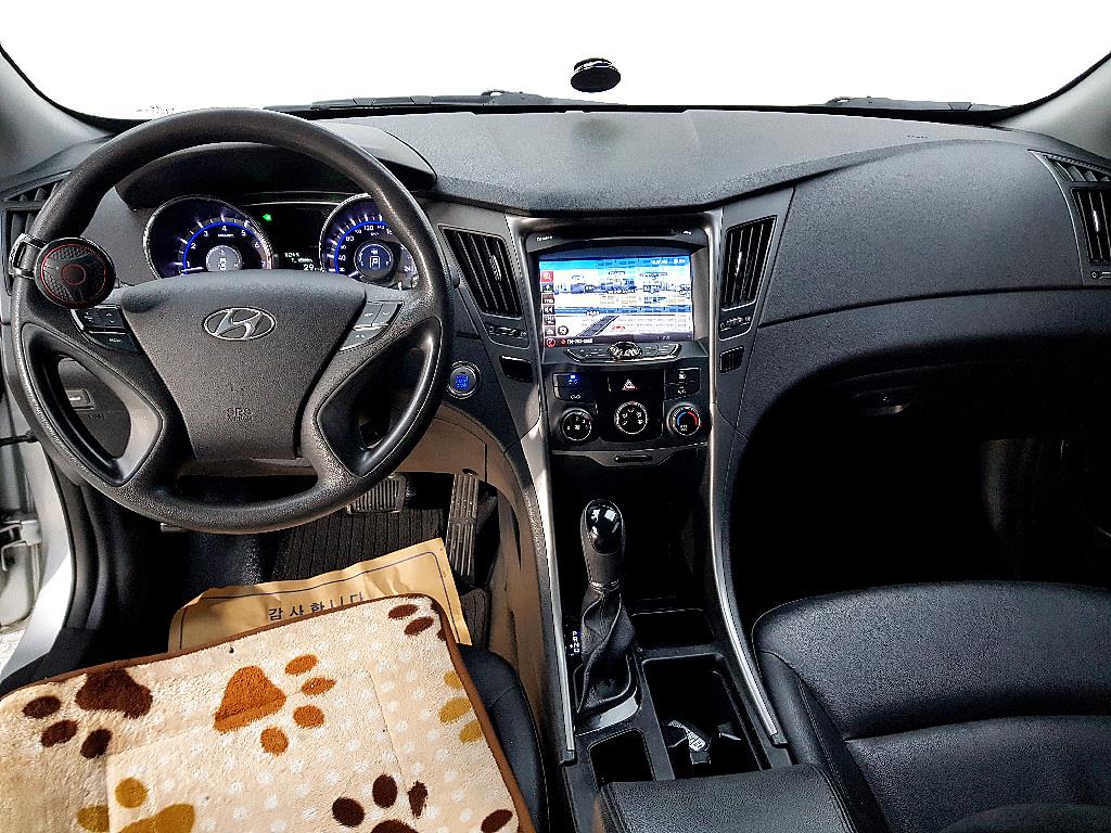 HYUNDAI Sonata - Vista 5