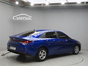 HYUNDAI Avante - Vista 8