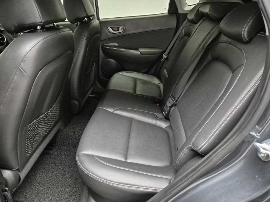 HYUNDAI Kona - Vista 12