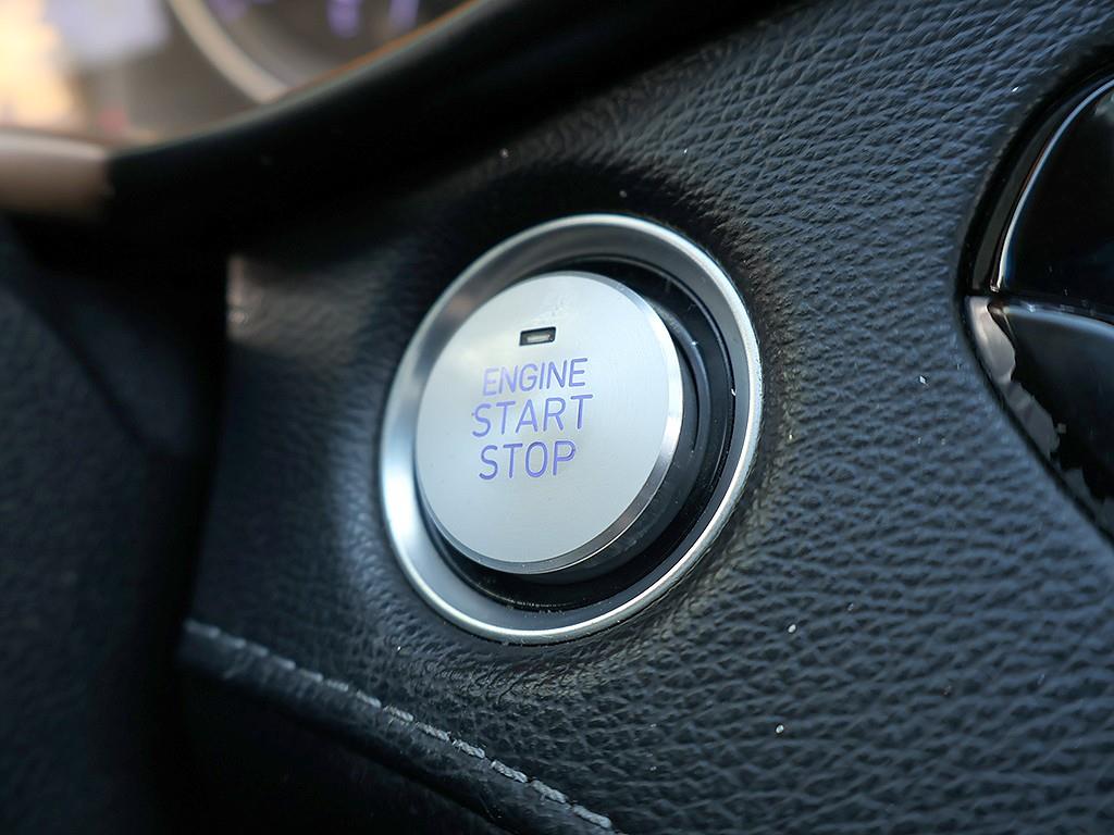 HYUNDAI Grandeur 2017 Negro - Importación desde Corea - HF Imports Iquique - Foto 11