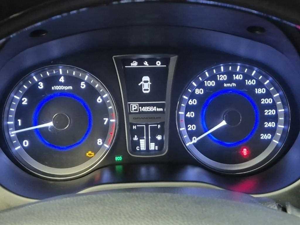 HYUNDAI Grandeur - Vista 6