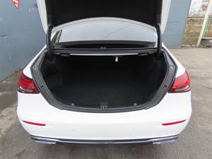 Mercedes Benz E class - Vista 10