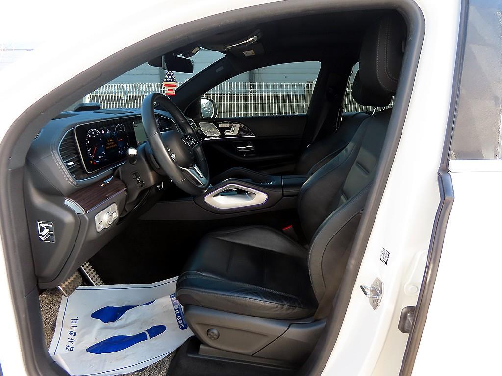 Mercedes Benz GLE Class - Vista 5