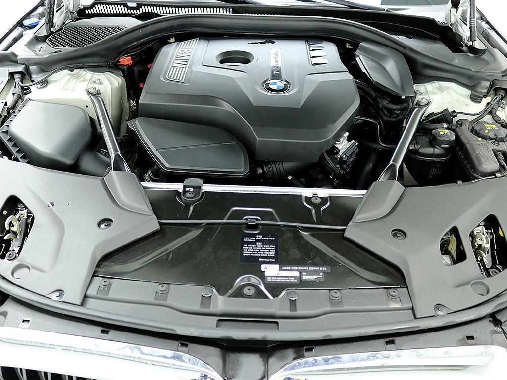 BMW 5 Series 2018 Blanco - Importación desde Corea - HF Imports Iquique - Foto 7