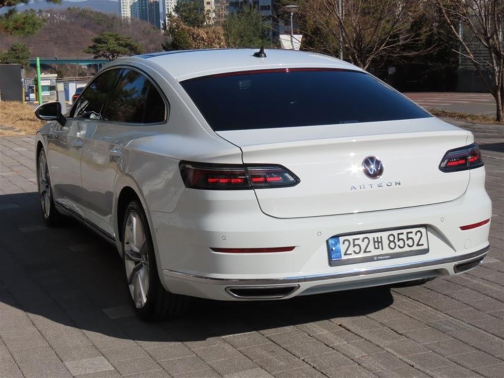 Volkswagen Arteon - Vista 7