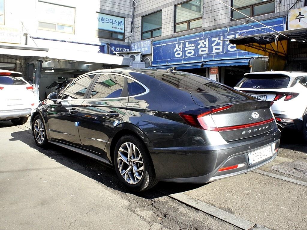 HYUNDAI Sonata - Vista 7