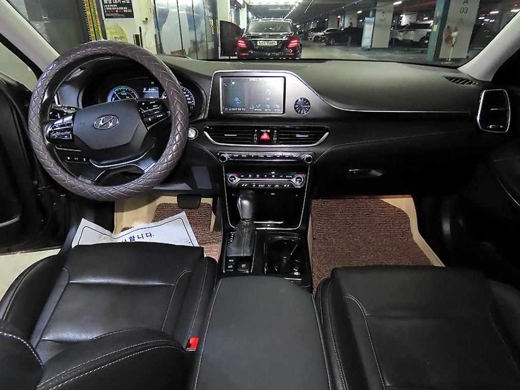 HYUNDAI Grandeur - Vista 10